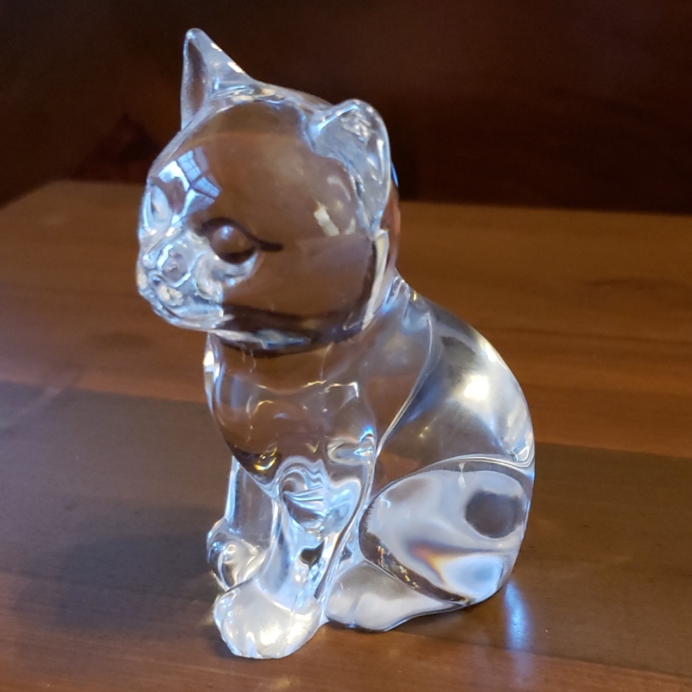 Clear Cat Figure - Picture 3 of 8